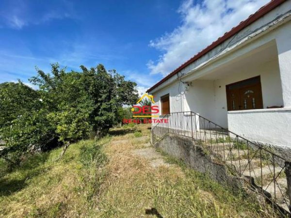Vlore, shitet shtepi 1 Katshe Kati 0, 300 m² 42.000 Euro (Rruga Sherishte,Vllore)