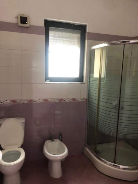 Tirane, jepet me qera apartament 2+1+BLK Kati 2, 85 m² 43.000 Leke (Don Bosko)