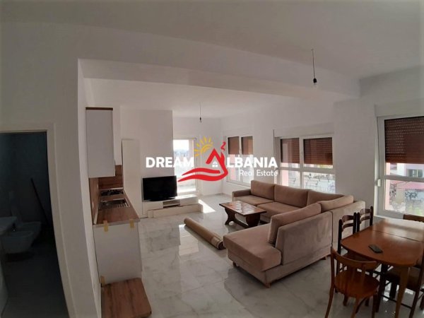 Tirane, jepet me qera apartament 2+1 , 110 m² 450 € (Ali Demi)