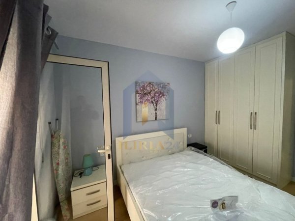 Tirane, jap me qera apartament 1+1+Ballkon Kati 4, 55 m² 550 € (Kompleksi Kontakt 21 dHJETORI)