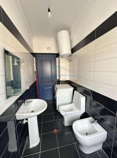 Tirane, shitet apartament 2+1 Kati 2, 89 m² 190.000 € (Brryli , Bulevardi Jan dArc)