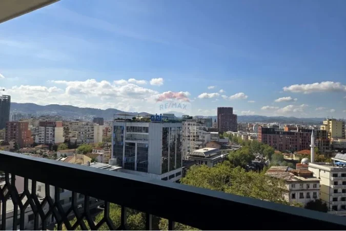Tirane, jepet me qera zyre , 80 m² 950 € (Sheshi Skënderbej, Tiranë)