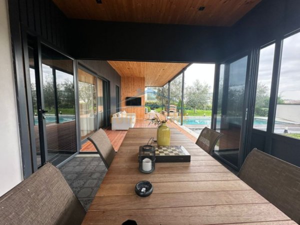 Tirane, shitet Vile , 511 m² 1.400.000 € (MJULL BATHORE ,REZIDENCA GM)