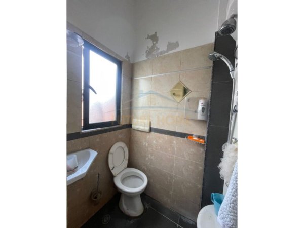 Tirane, shitet , 240 m² 350.000 € (RRUGA 5 MAJI)