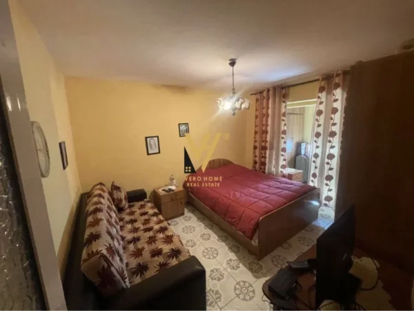 Tirane, shitet apartament 2+1+Ballkon Kati 2, 65 m² 130.000 € (XHAMLLIKU)