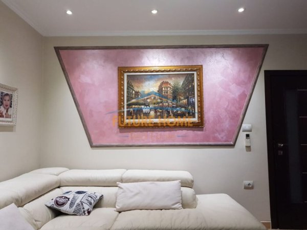 Tirane, shitet Vile , 144 m² 320.000 € (JORDAN MISJA)