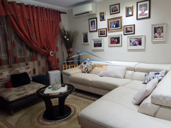 Tirane, shitet Vile , 144 m² 320.000 € (JORDAN MISJA)