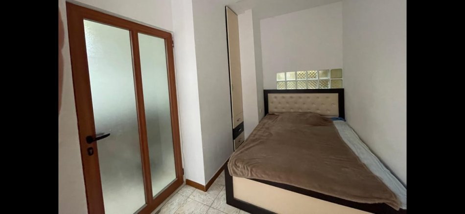 Tirane, jepet me qera apartament 1+1 Kati 3, 560 € 