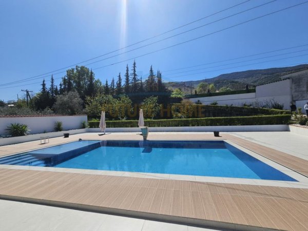 Tirane, shitet Vile , 315 m² 1.600.000 € (IBE)