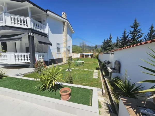 Tirane, shitet Vile , 315 m² 1.600.000 € (IBE)