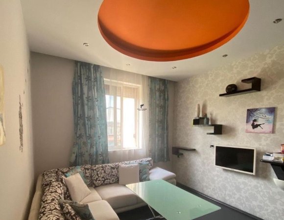 Tirane, jepet me qera apartament 2+1 Kati 4, 82 m² 600 € (RRUGA E DURRESIT)