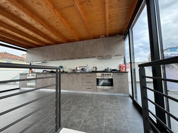 Tirane, shitet Vile , 136 m² 800.000 € (QSUT)