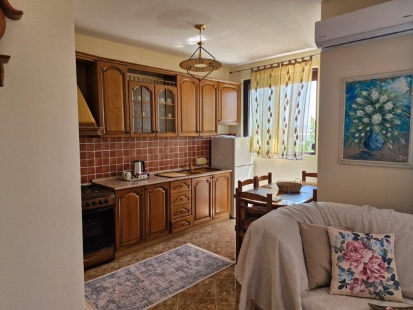 Durres, jepet me qera apartament 1+1+Ballkon , 55 m² 400 € (Porti Durres)