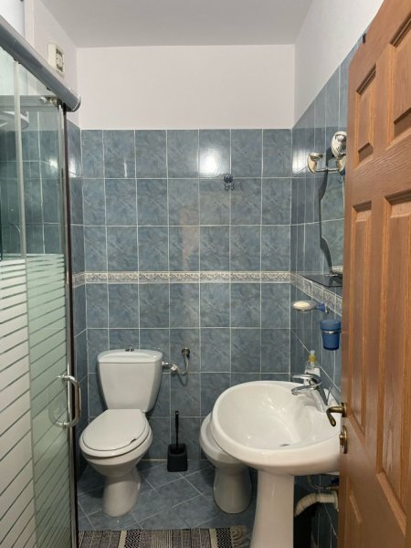 Durres, jepet me qera apartament 1+1+Ballkon , 55 m² 400 € (Porti Durres)