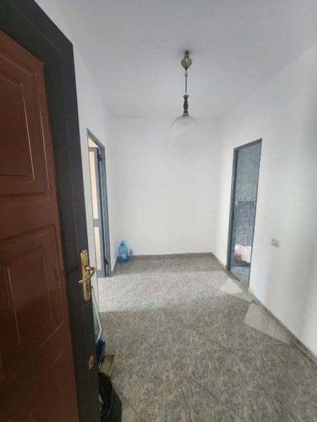 Tirane, shitet apartament 1+1 Kati 3, 54 m² 107.000 € (Shkolla 1 Maj Ali Dem)