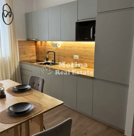 Tirane, jepet me qera apartament 2+1 Kati 2, 90 m² 950 € (Rruga Durresit , Kafe Flora)