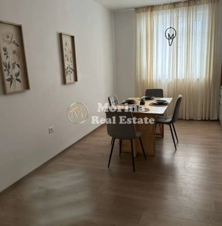 Tirane, jepet me qera apartament 2+1 Kati 2, 90 m² 950 € (Rruga Durresit , Kafe Flora)