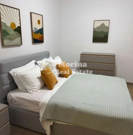 Tirane, jepet me qera apartament 2+1 Kati 2, 90 m² 950 € (Rruga Durresit , Kafe Flora)