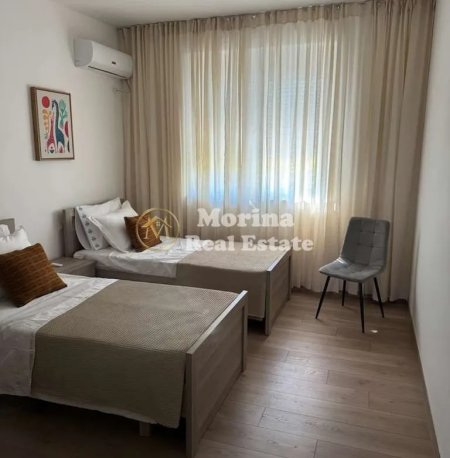 Tirane, jepet me qera apartament 2+1 Kati 2, 90 m² 950 € (Rruga Durresit , Kafe Flora)