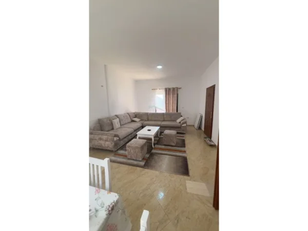Tirane, shitet Vile , 536 m² 1.072.200 € (VILAT GJERMANE)
