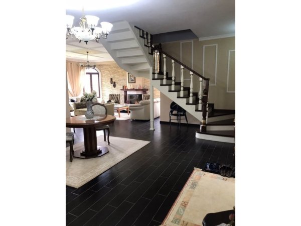 Tirane, shitet Vile , 286 m² 420.000 € (BALDUSHK)