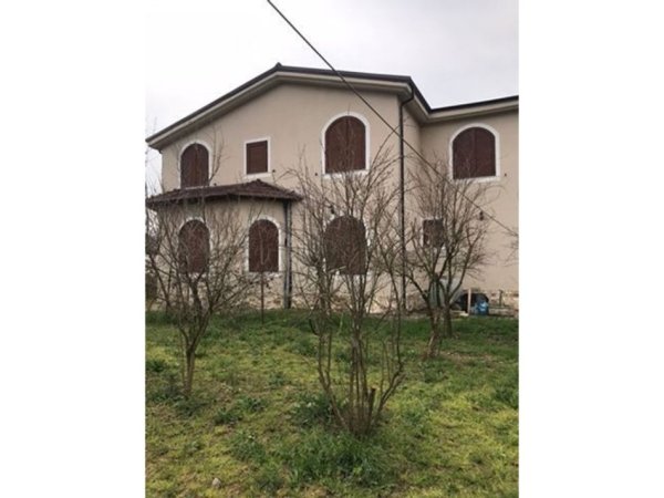 Tirane, shitet Vile , 286 m² 420.000 € (BALDUSHK)