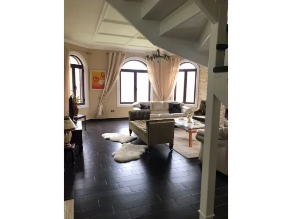 Tirane, shitet Vile , 286 m² 420.000 € (BALDUSHK)