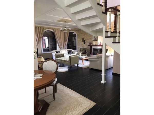 Tirane, shitet Vile , 286 m² 420.000 € (BALDUSHK)