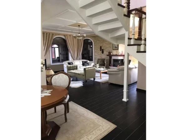 Tirane, shitet Vile , 286 m² 420.000 € (BALDUSHK)