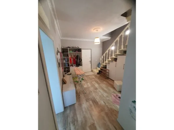 Tirane, shitet , 331 m² 350.000 € (PEZE E VOGEL)