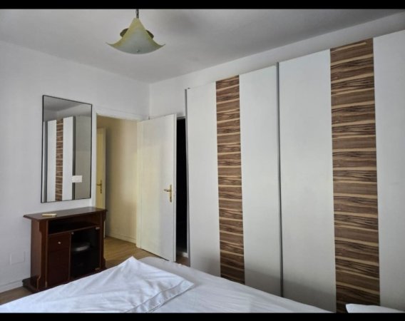 Jepet Super Apartamenti 2+1 ne Komunen e Parisit tek Kristal Center - Kati 8, 115 m² 850 €URO