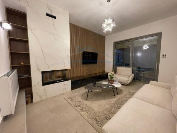 Tirane, shitet Vile , 255 m² 825.000 € (REZIDENCA PORTA E GJELBER)