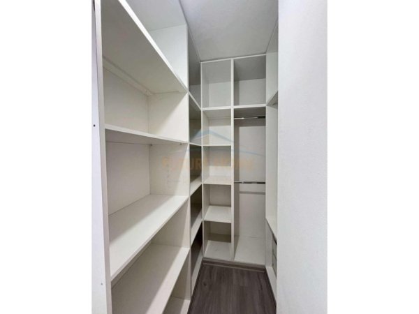 Tirane, shitet apartament 1+1 Kati 7, 81 m² 118.000 € (Unaza e Re)