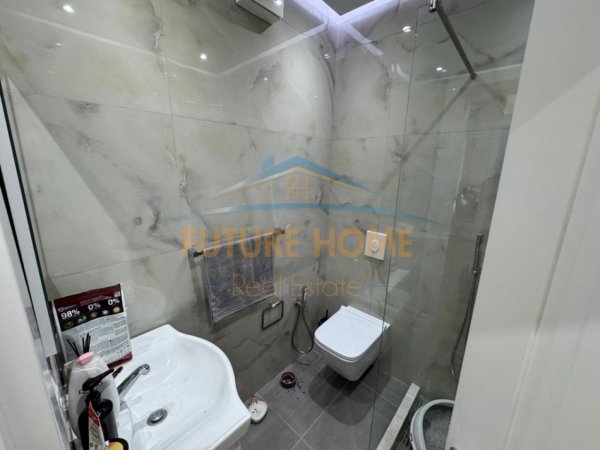 Tirane, shitet apartament 2+1 Kati 12, 118 m² 310.000 € (Komuna e Parisit)