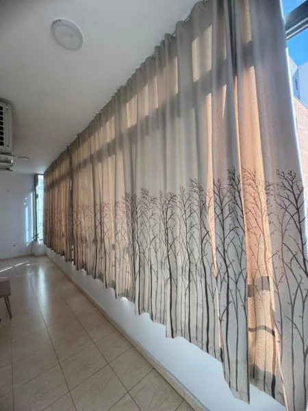 Tirane, jepet me qera apartament 1+1+Ballkon Kati 5, 81 m² 500 € (Astir)