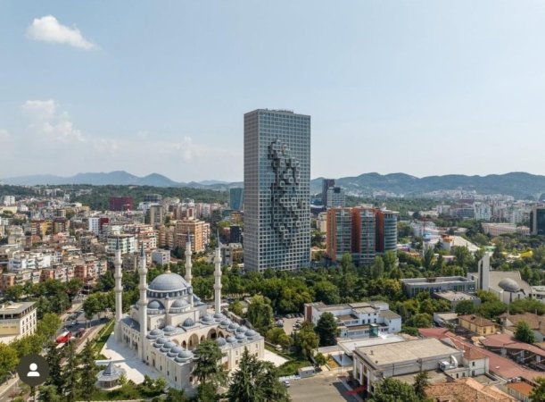 Tirane, jepet me qera zyre Kati 8, 390 m² 11.700 € (RRUGA E ELBASANIT)
