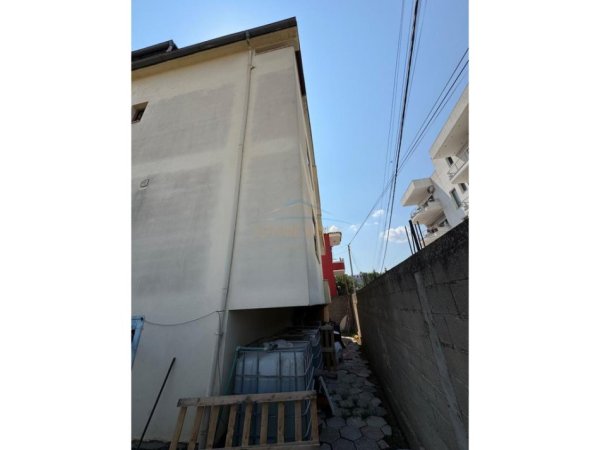 Tirane, shitet Vile , 419 m² 800.000 € (KASHAR)