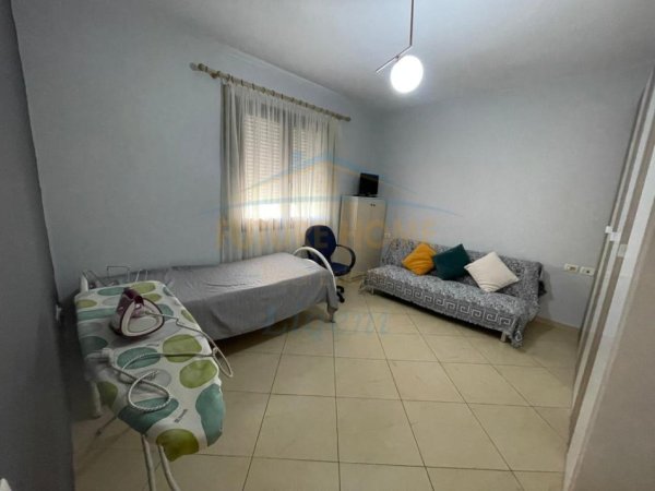 Tirane, jepet me qera apartament 2+1 Kati 3, 95 m² 750 € (KOPSHTI BOTANIK)