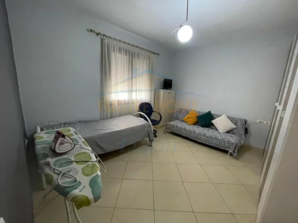 Tirane, jepet me qera apartament 2+1 Kati 3, 95 m² 750 € (KOPSHTI BOTANIK)