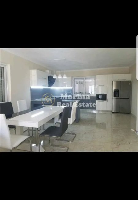 Tirane, jepet me qera Vile 5+1 , 250 m² 1.500 € (Ali Demi)