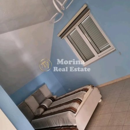 Tirane, jepet me qera Vile 5+1 , 250 m² 1.500 € (Ali Demi)