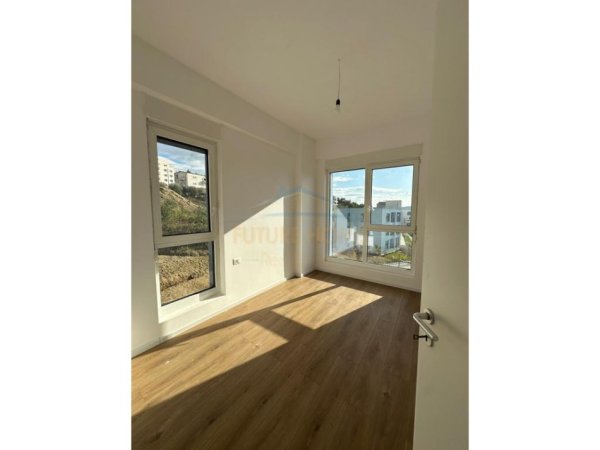 Tirane, shitet apartament 1+1+Ballkon Kati 2, 49 m² 80.000 € (FRESK)