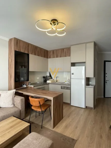 Tirane, jepet me qera apartament 2+1+Ballkon Kati 7, 77 m² 500 € (YZBERISHT)