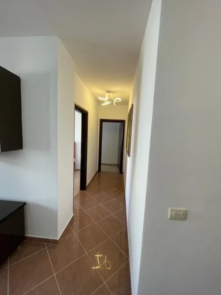 Tirane, shes apartament 2+1 Kati 6, 122 m² 200.000 € (varri bamit)