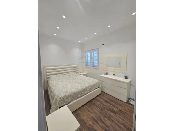 Tirane, shitet , 81 m² 250.000 € (KODRA E PRIFTIT)