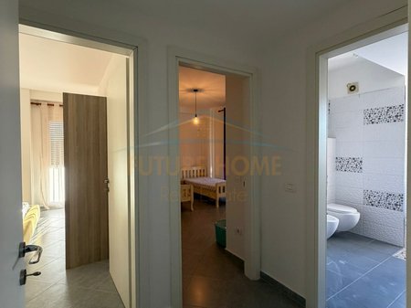 Tirane, jepet me qera apartament 2+1+Ballkon Kati 4, 115 m² 600 € 