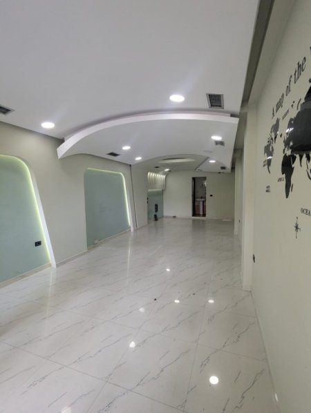 Tirane, jepet me qera ambjent biznesi Kati 0, 40 m² 600 € (Rruga.Haxhi Hysen Dalliu)