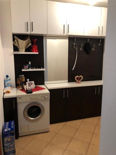 Tirane, jepet me qera apartament 2+1 Kati 2, 105 m² 550 € (5 maji)
