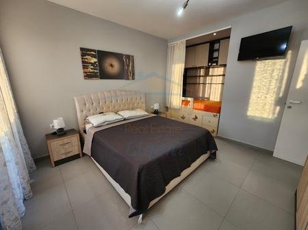 Tirane, jepet me qera apartament 1+1+Ballkon Kati 7, 70 m² 900 € 
