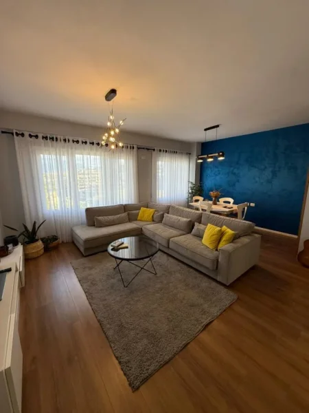 Tirane, jepet me qera apartament duplex 2+1 , 110 m² 1.000 € (Kodra e Diellit)